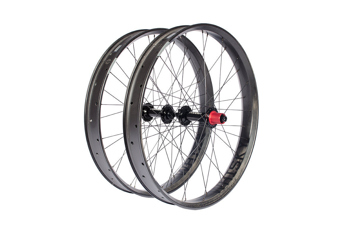 Fyxation Blackhawk Hubs x Whisky No.9 84W Carbon 26